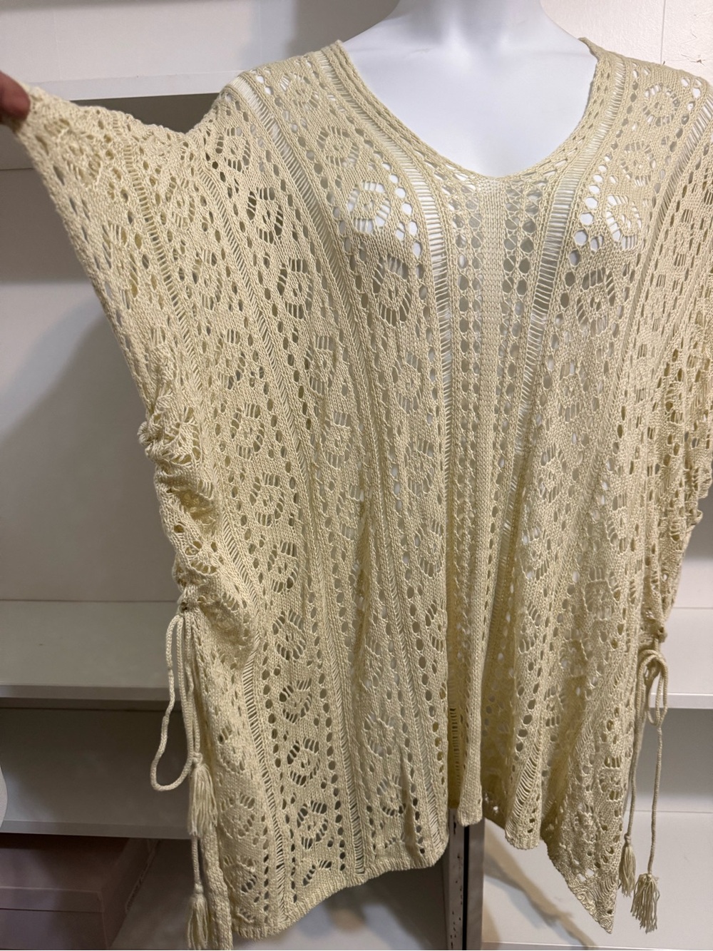 #47. CREAM CROCHET COVER W SIDE TIES O/S - Picture 3 of 4